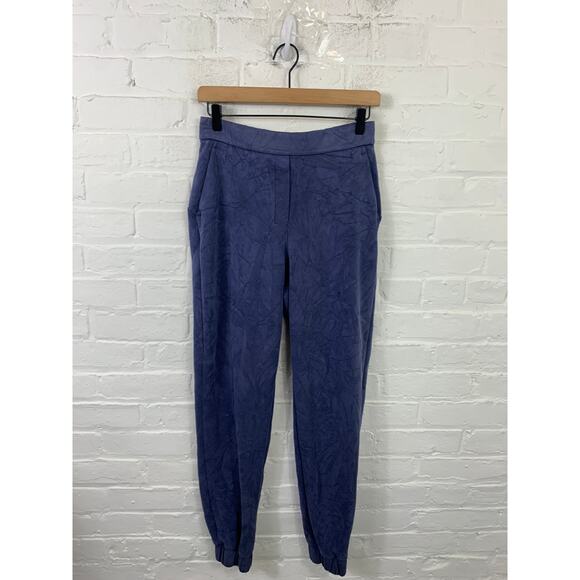 Lululemon Women's Straight Leg Sweatpants Elastic Waist Purple Size Small - Picture 1 of 4